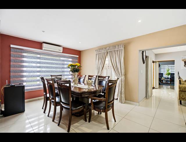 3 BEDROOM HOUSE FOR SALE IN CRAIGAVON